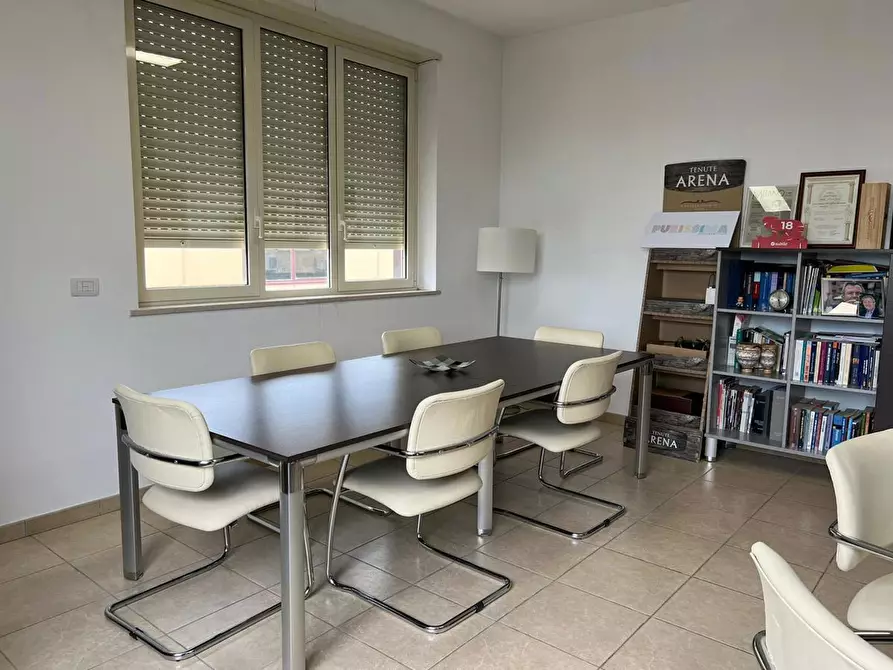 Immagine 10 di Ufficio in vendita  in Via CHECCHIA RISPOLI a San Severo