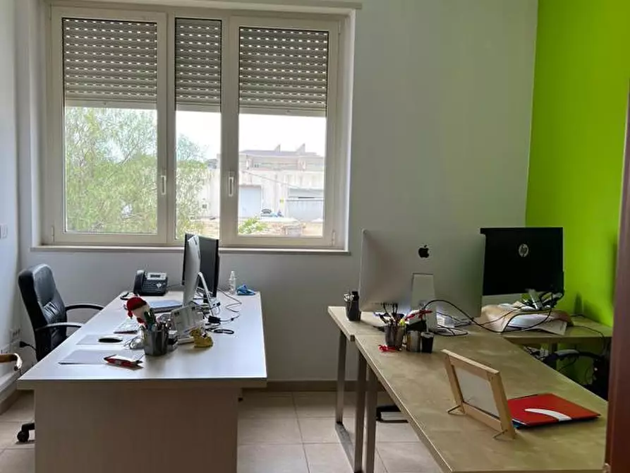 Immagine 11 di Ufficio in vendita  in Via CHECCHIA RISPOLI a San Severo