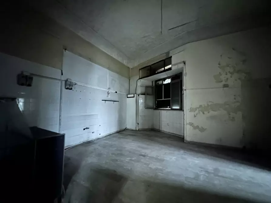 Immagine 2 di Negozio in affitto  in Piazza TRENTO TRIESTE, 10 a Fiuggi