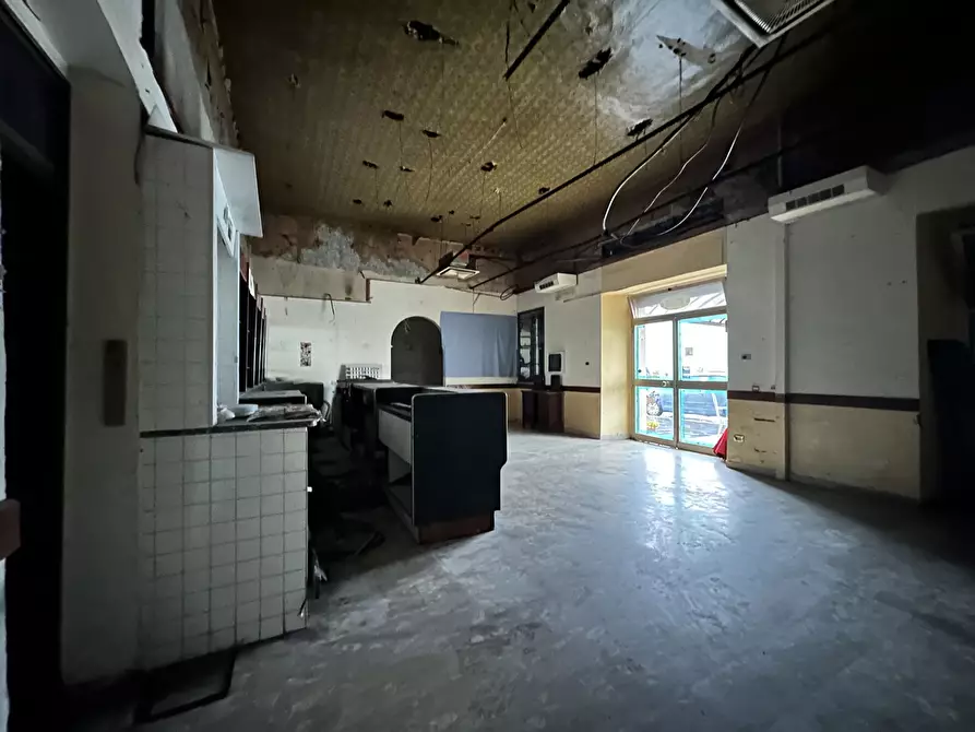 Immagine 5 di Negozio in affitto  in Piazza TRENTO TRIESTE, 10 a Fiuggi