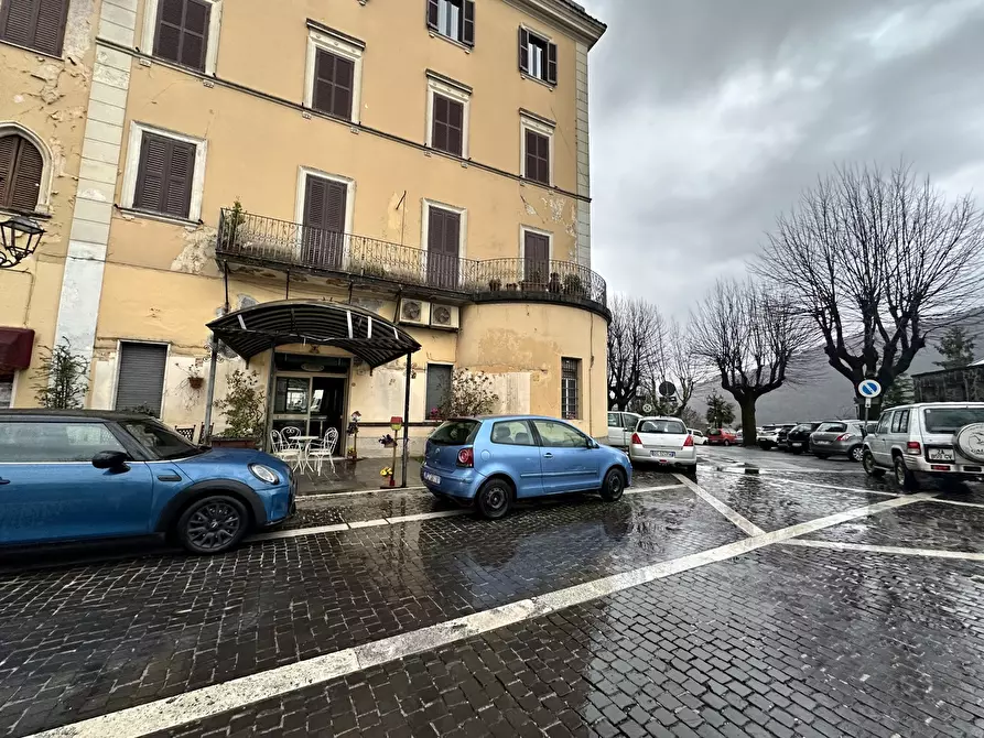 Immagine 10 di Negozio in affitto  in Piazza TRENTO TRIESTE, 10 a Fiuggi