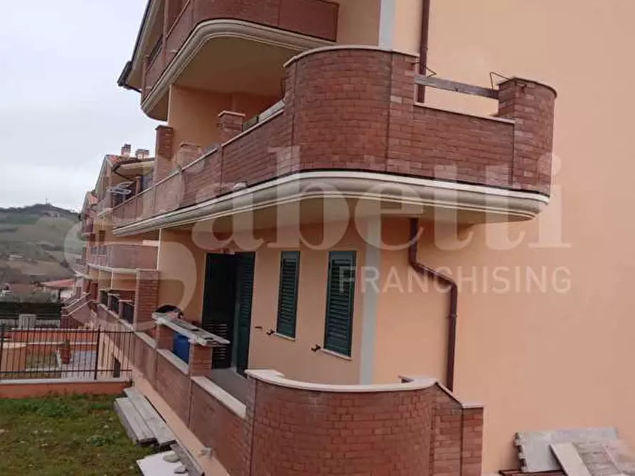 Immagine 5 di Villetta a schiera in vendita  in Via della Madonna, 0 a Campli