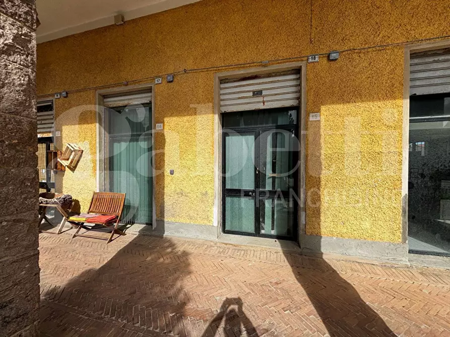 Immagine 2 di Negozio in affitto  in Piazza Venezia, 18 a Carbonia
