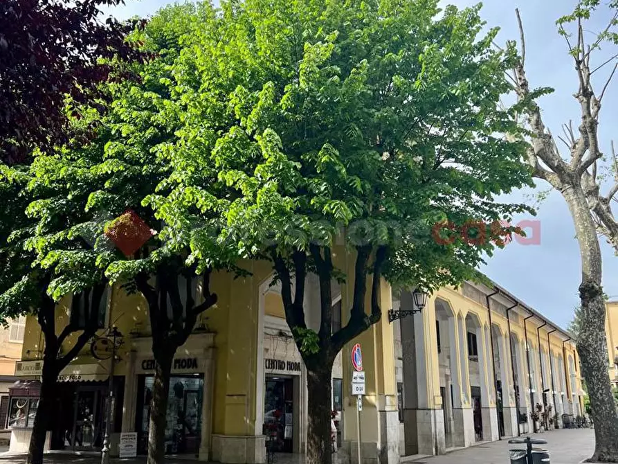 Immagine 15 di Negozio in affitto  in Corso nuova italia, 23 a Fiuggi