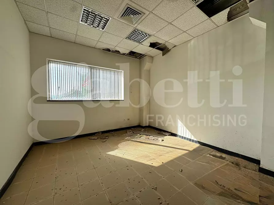 Immagine 10 di Magazzino in vendita  in Via Nazionale, 80 a Bellante