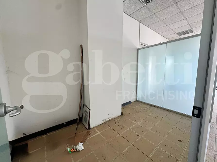 Immagine 6 di Magazzino in vendita  in Via Nazionale, 80 a Bellante