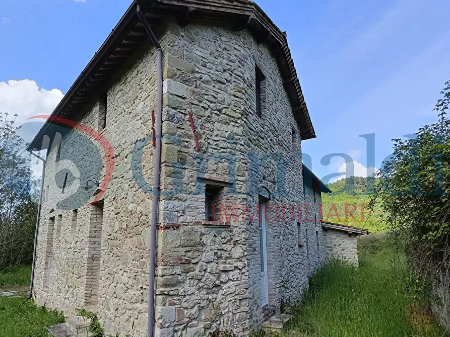 Immagine 3 di Palazzo in vendita  in Strada San Marco-Cenerente a Perugia