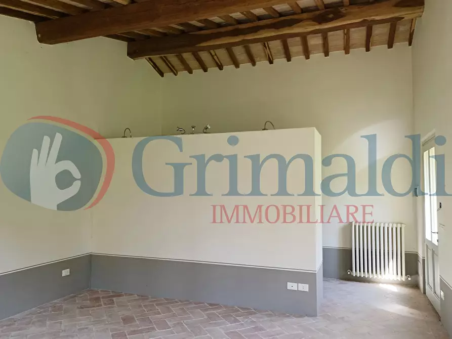 Immagine 16 di Palazzo in vendita  in Strada San Marco-Cenerente a Perugia