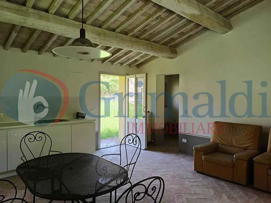 Immagine 12 di Palazzo in vendita  in Strada San Marco-Cenerente a Perugia