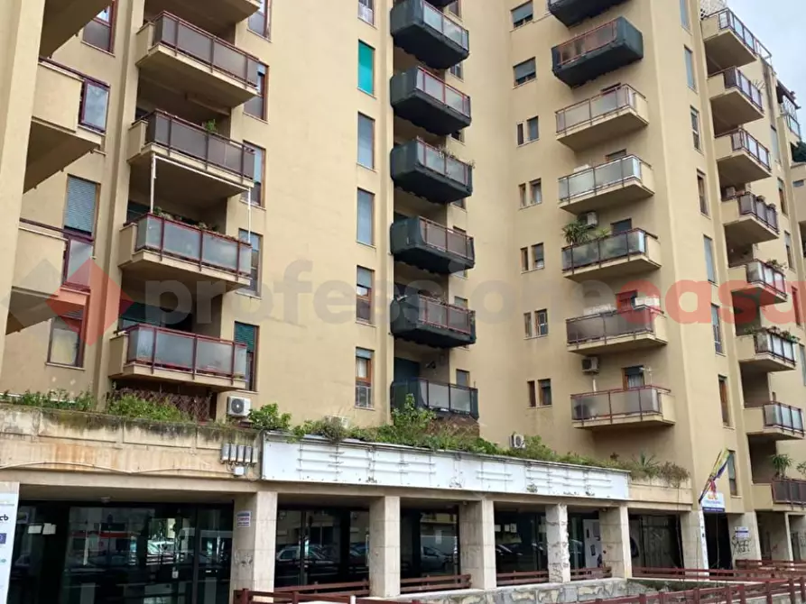 Immagine 1 di Negozio in vendita  in Via Capitano Luigi Giorgi, snc a Bagheria