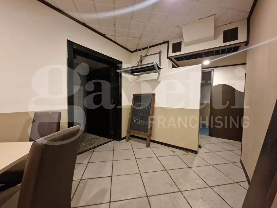 Immagine 6 di Negozio in vendita  in Via cagliari, 97 a Villasor