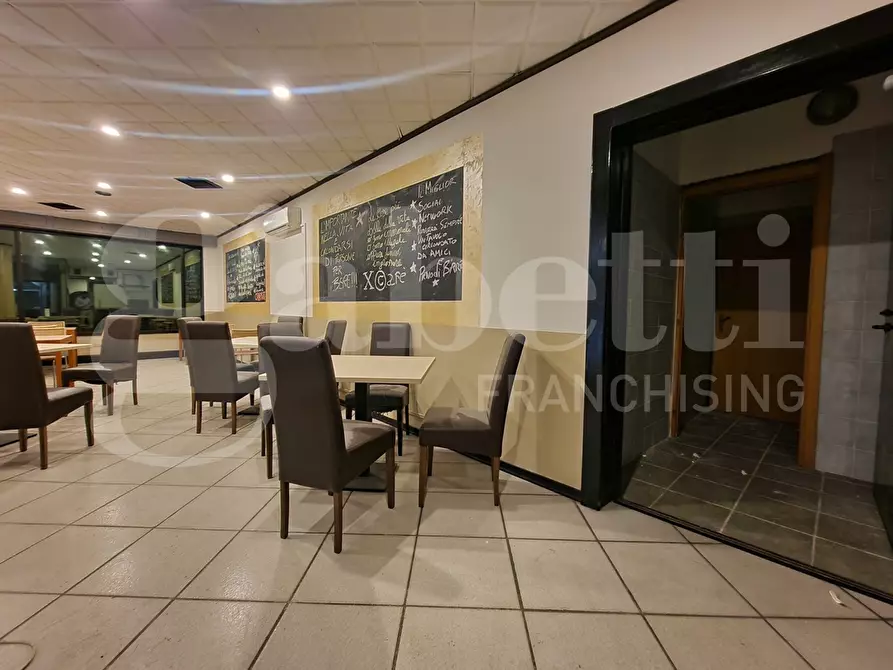 Immagine 5 di Negozio in vendita  in Via cagliari, 97 a Villasor