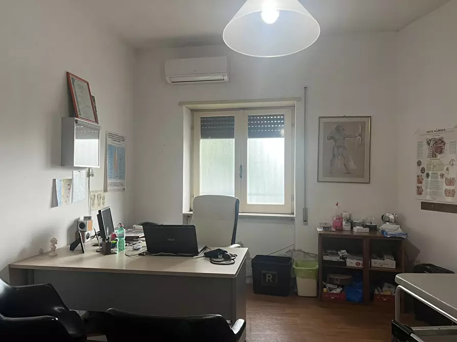 Immagine 6 di Ufficio in vendita  in Viale Guglielmo Marconi, 1 a Amaseno