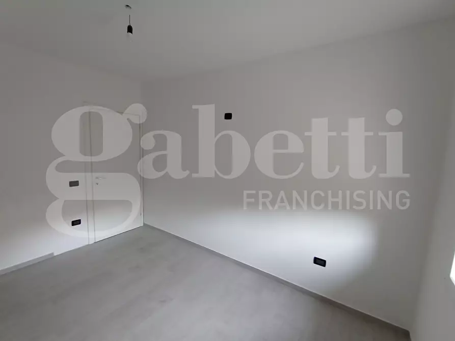 Immagine 13 di Appartamento in vendita  in Via Boscochiaro, Viale della Liberazione, 3 a Cavarzere