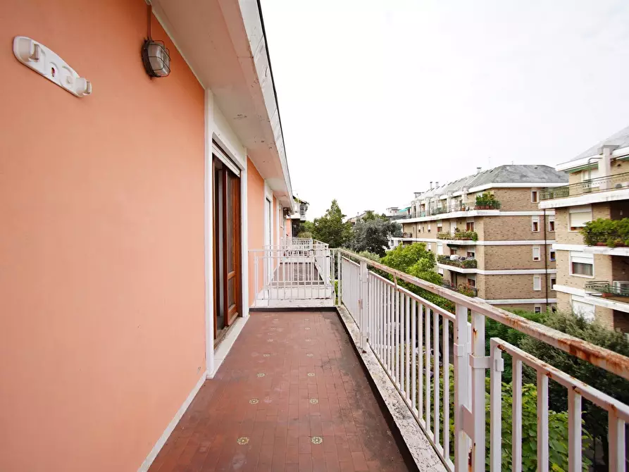 Immagine 18 di Appartamento in vendita  in Viale Garibaldi, 50 a Venezia