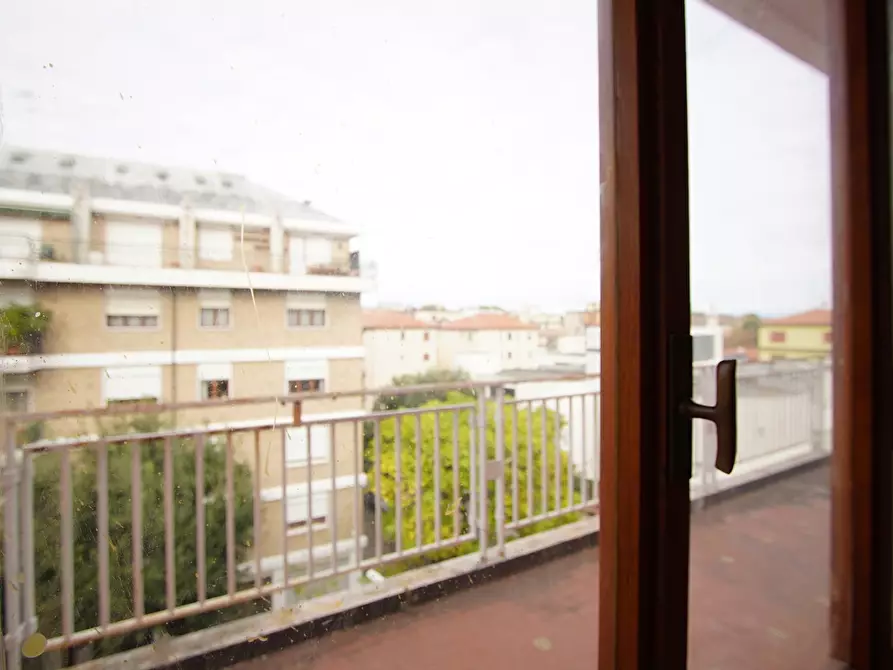 Immagine 1 di Appartamento in vendita  in Viale Garibaldi, 50 a Venezia