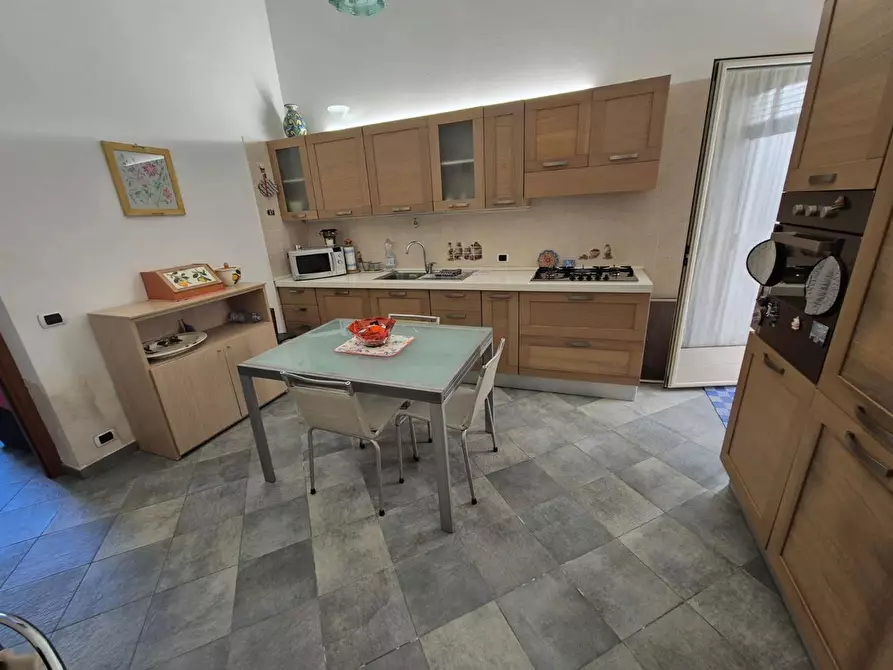 Immagine 5 di Appartamento in vendita  in Via Santa Maria di GesÃ¹, 12 a Siracusa