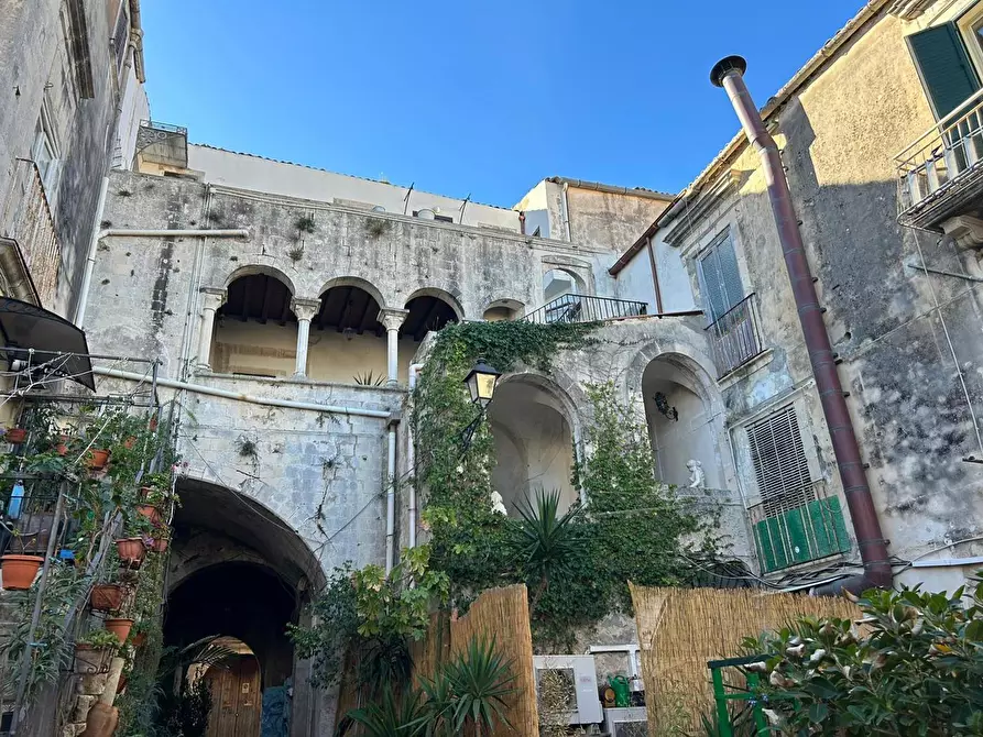 Immagine 11 di Appartamento in vendita  in Via Mirabella, 23 a Siracusa