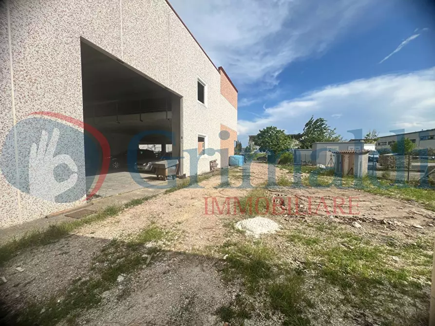 Immagine 6 di Capannone industriale in vendita  in Via sandro penna a Perugia