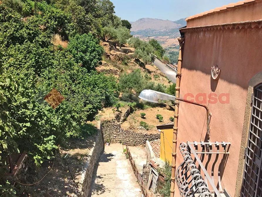 Immagine 42 di Casa indipendente in vendita  in Via Trento, 8 a Castiglione Di Sicilia