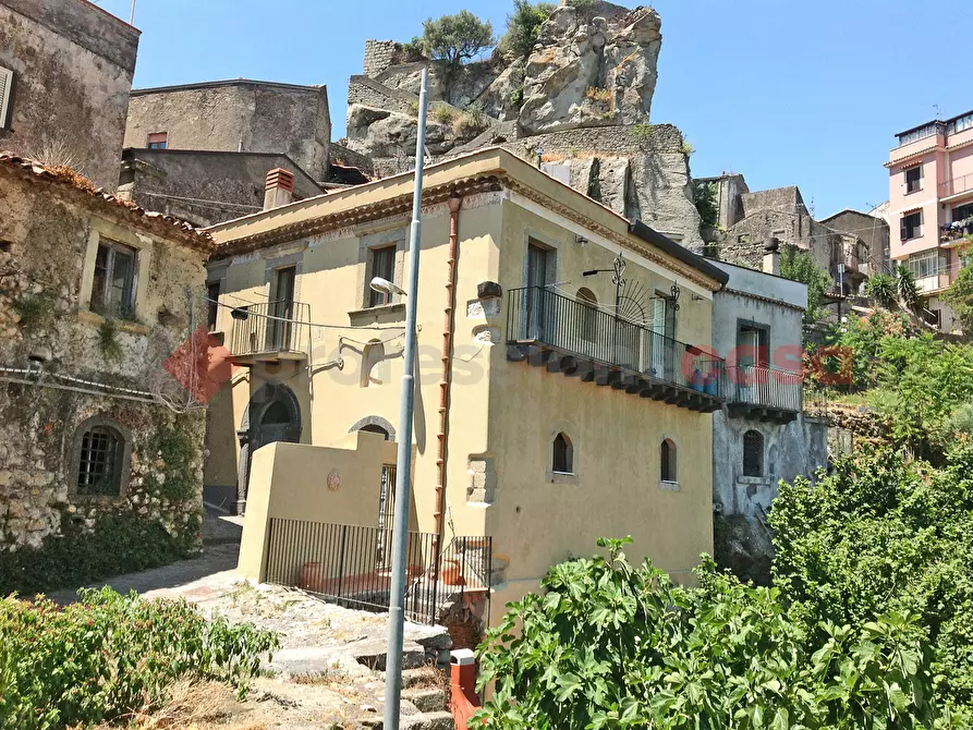 Immagine 41 di Casa indipendente in vendita  in Via Trento, 8 a Castiglione Di Sicilia