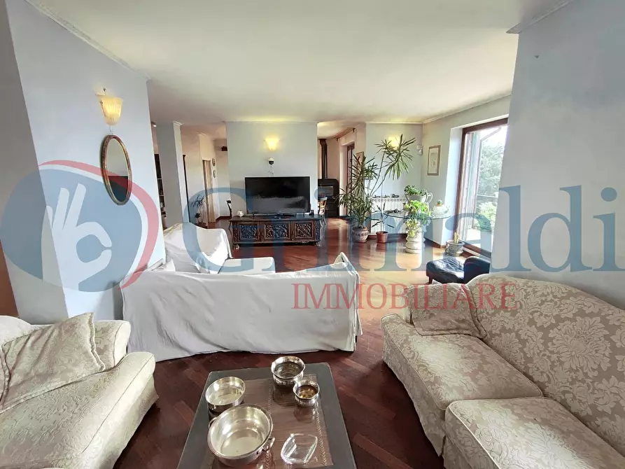 Immagine 5 di Villa in vendita  in Via Col di Lana a Perugia