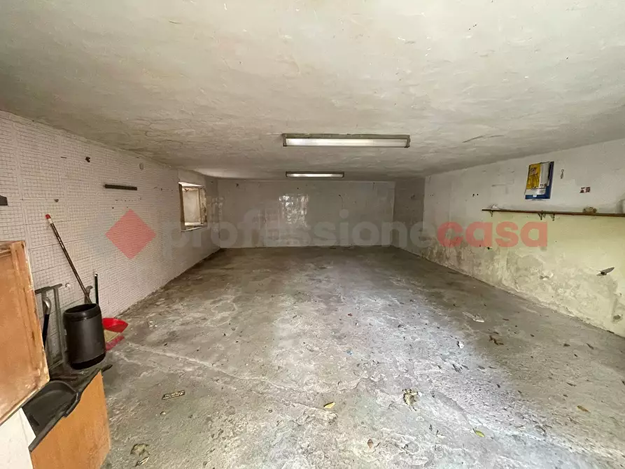 Immagine 3 di Box auto in vendita  in Via enrico toti, 27 a Tivoli