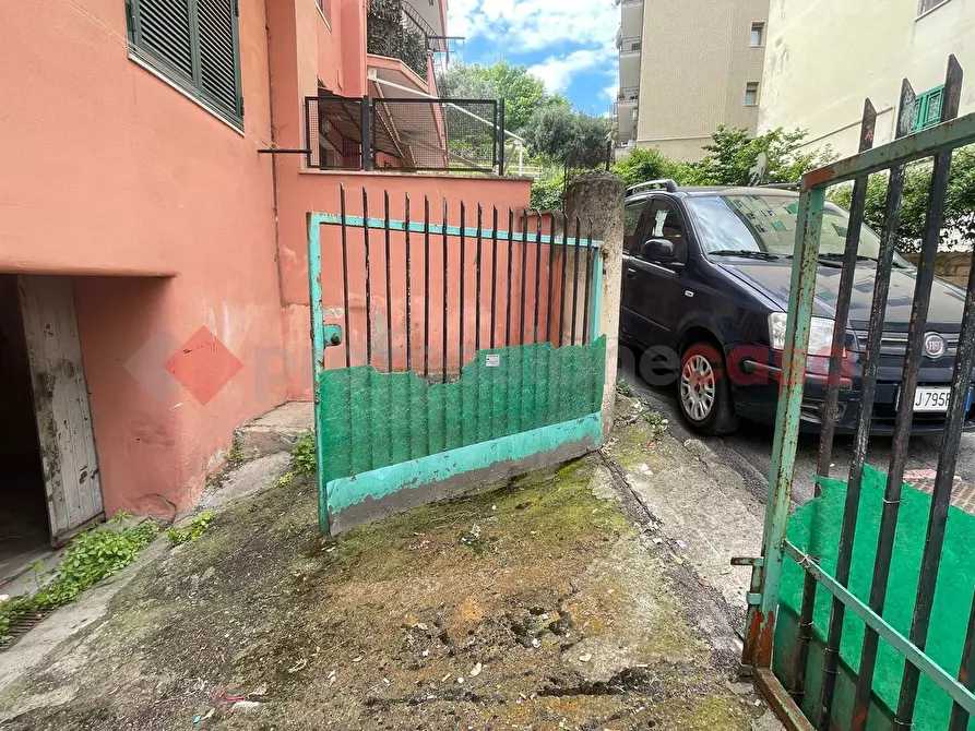 Immagine 4 di Box auto in vendita  in Via enrico toti, 27 a Tivoli