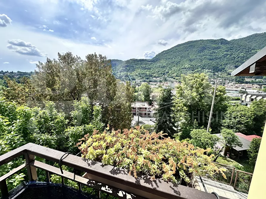 Immagine 34 di Appartamento in vendita  in Via puccini, 1 a Erba