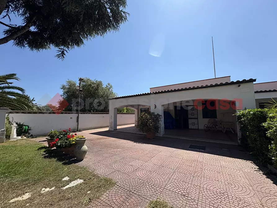 Immagine 2 di Casa bifamiliare in vendita  in Via RESIDENCE RIVA DEL FUEGO, 32 a Terracina