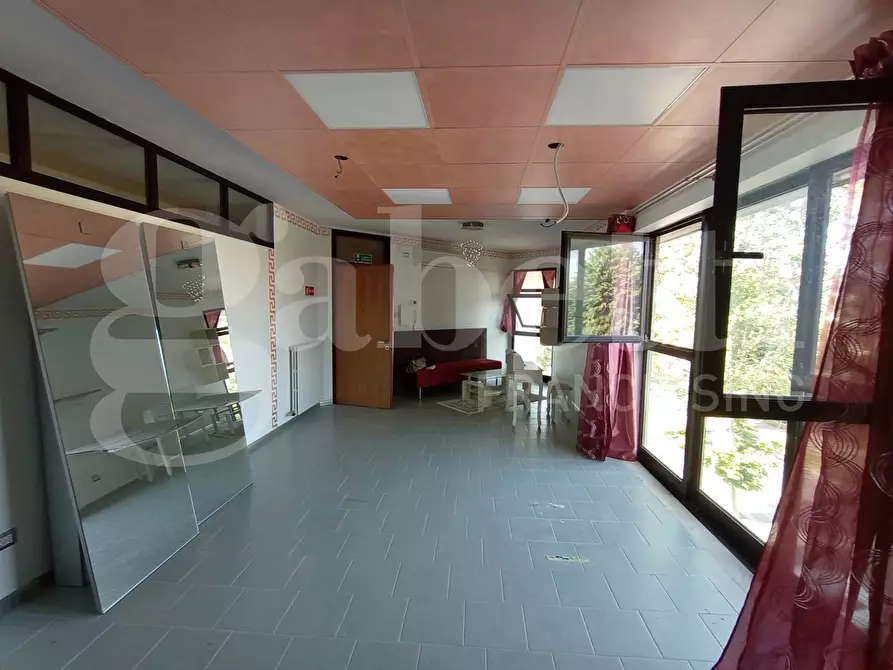Immagine 10 di Negozio in vendita  in Via CAVARZERE   Via dei Martiri, 59 a Cavarzere