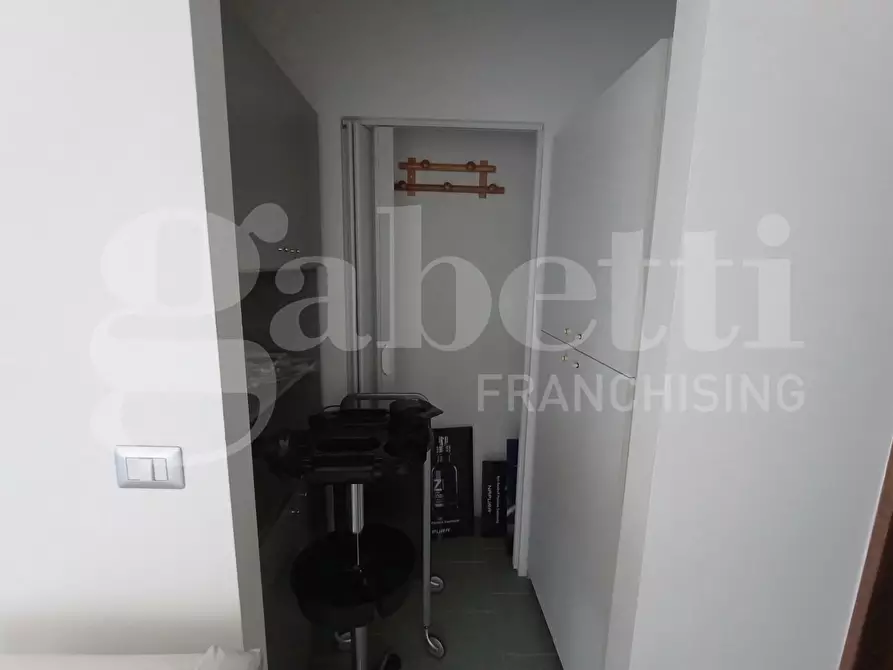 Immagine 6 di Negozio in vendita  in Via CAVARZERE   Via dei Martiri, 59 a Cavarzere