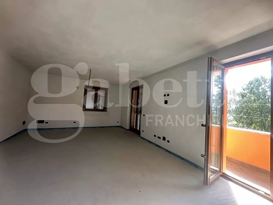 Immagine 24 di Villa in vendita  in Via Parini, 1 a Erba