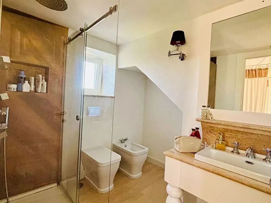 Immagine 19 di Villa in vendita  in Via caranfe a Monte Di Procida