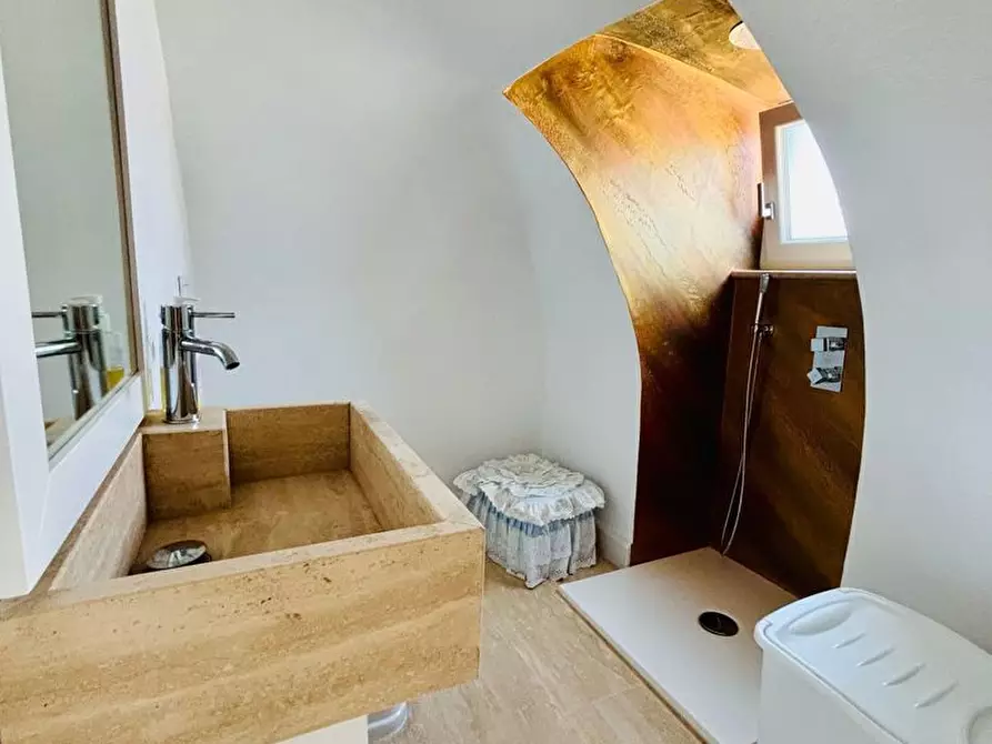 Immagine 20 di Villa in vendita  in Via caranfe a Monte Di Procida