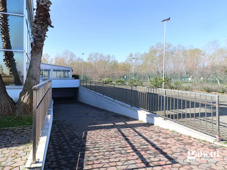 Immagine 11 di Negozio in vendita  in Via Litoranea Sud, 80 a Misano Adriatico