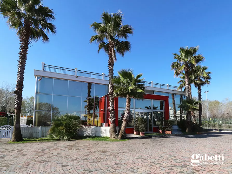Immagine 2 di Negozio in vendita  in Via Litoranea Sud, 80 a Misano Adriatico