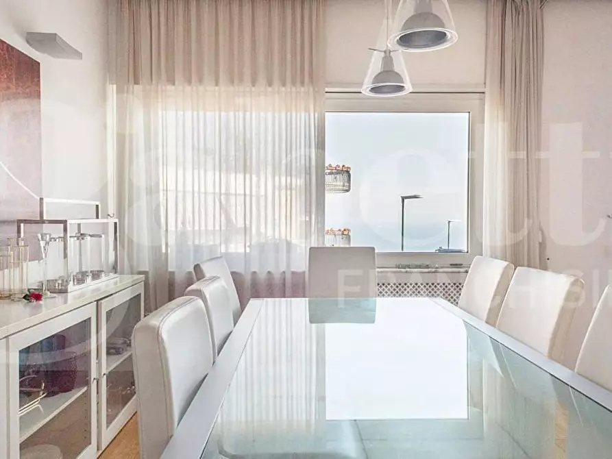 Immagine 2 di Appartamento in vendita  in Via Scipione Capece a Napoli