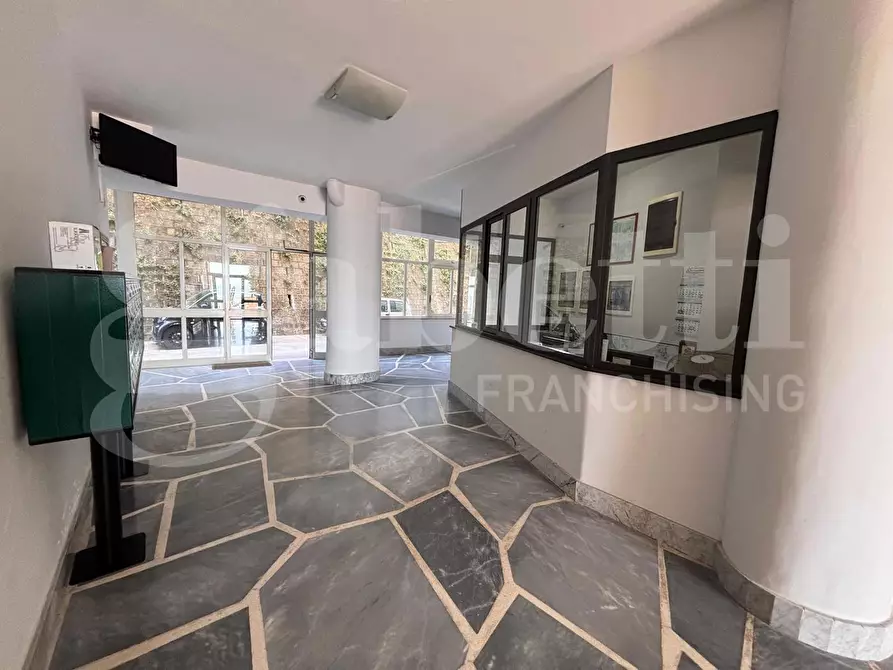 Immagine 28 di Appartamento in vendita  in Via Scipione Capece a Napoli