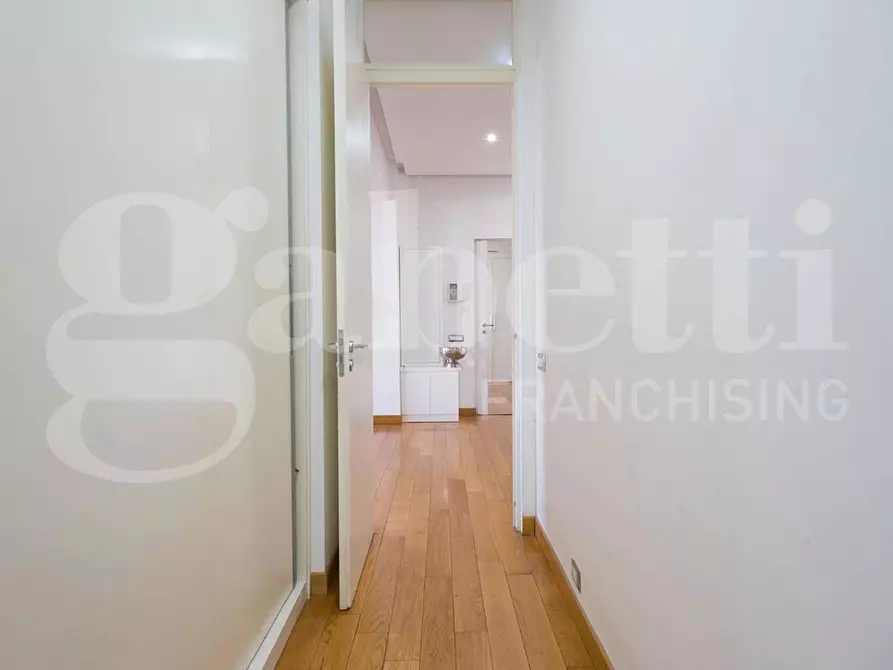 Immagine 23 di Appartamento in vendita  in Via Scipione Capece a Napoli