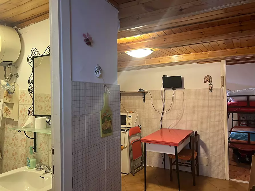 Immagine 4 di Appartamento in vendita  in Corso vittorio emanuele, 28 a Acuto