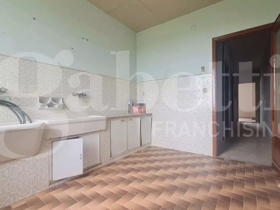 Immagine 15 di Appartamento in vendita  in Via Santa Maria di GesÃ¹ a Palermo