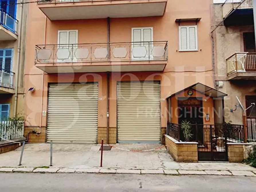 Immagine 1 di Appartamento in vendita  in Via Santa Maria di GesÃ¹ a Palermo