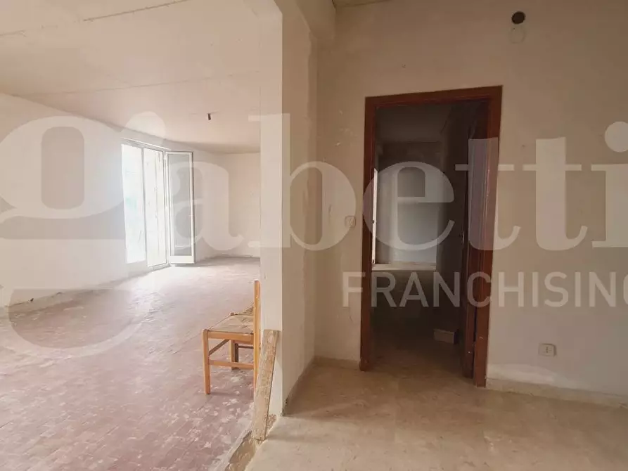 Immagine 5 di Appartamento in vendita  in Via Santa Maria di GesÃ¹ a Palermo