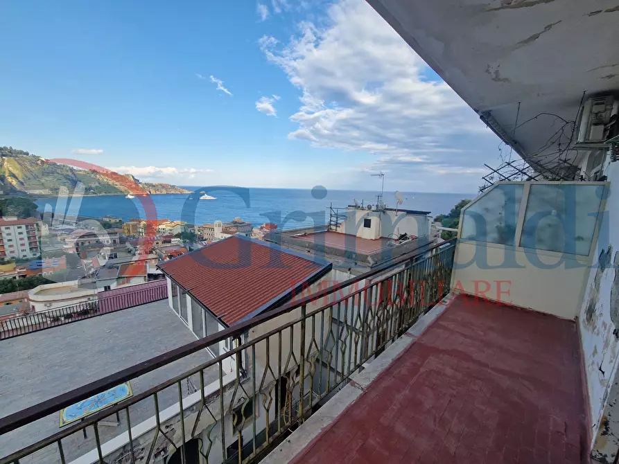 Immagine 1 di Appartamento in vendita  in Via Ortogrande, 65 a Giardini-Naxos