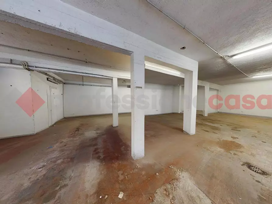 Immagine 10 di Magazzino in vendita  in Via Selvaforte, 23F a Roma