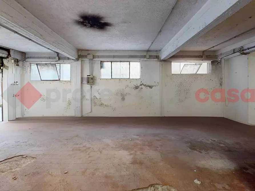 Immagine 11 di Magazzino in vendita  in Via Selvaforte, 23F a Roma