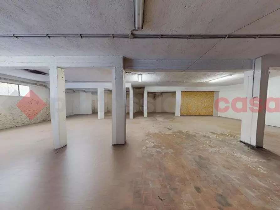 Immagine 12 di Magazzino in vendita  in Via Selvaforte, 23F a Roma