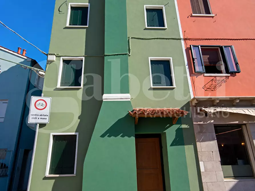 Immagine 10 di Appartamento in vendita  in Via ISOLA DI PELLETRINA Calle Chiesa Ognisanti, 00 a Venezia