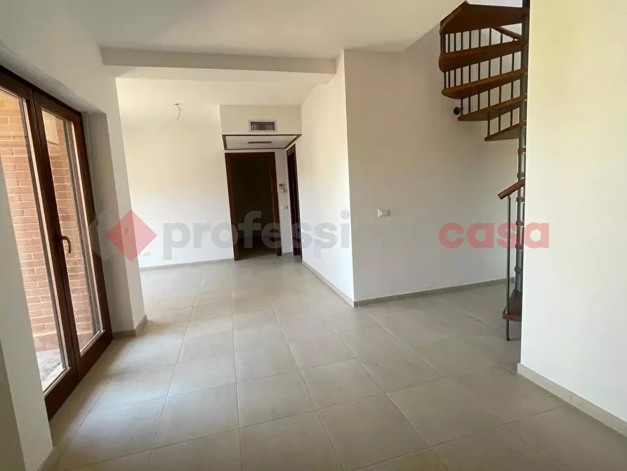 Immagine 12 di Appartamento in vendita  in Piazza Catullo, snc a Tivoli